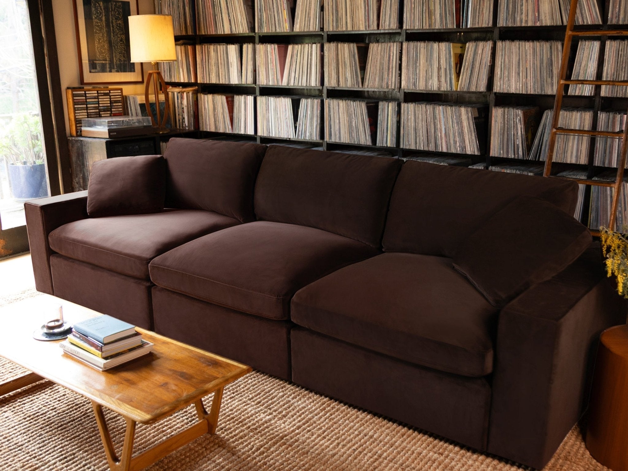 5-1 Sectional & Armchair Set