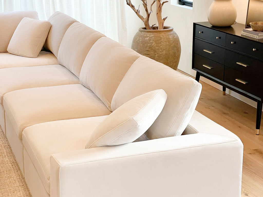 8-Seat Modular U-Sectional